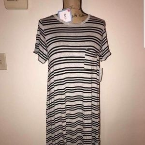 LuLaRoe Carly